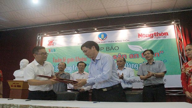 Xuất khẩu nông sản sang Trung Quốc: Tiêu thụ nhiều, nhưng rủi ro